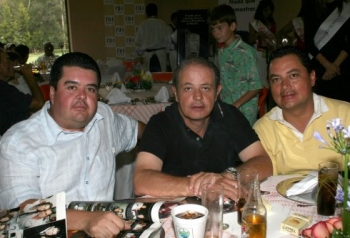 José María Gutiérrez, Javier Henaine y Juan Ochoa.
 -  - Puebla