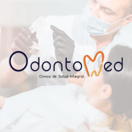 Logotipo - OdontoMed - Clínica Dental