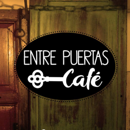 Logotipo - Entre Puertas Café