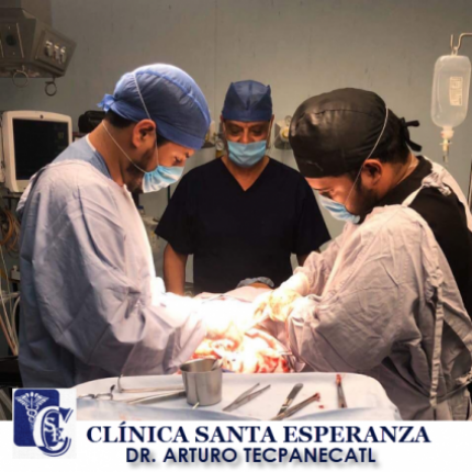 Dr. Arturo Tecpanecatl - Clínica Santa Esperanza
