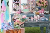 Mesa de Postres y Dulces - Florería Aurora Flowers & Co. en Puebla y CDMX