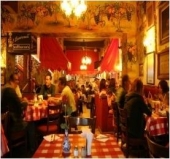 Bar en la planta alta con música en vivo - Restaurante Pizzería Vittorio's