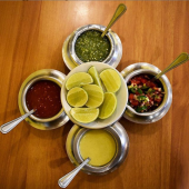 Porque un verdadero mexicano nunca le dice NO a la salsa. - Taquería Suprema