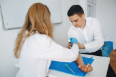 Nuestros servicios se brindan con empatía y personal altamente capacitado  - Clinica San Martin