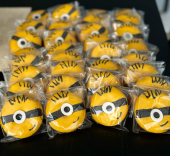 ¡Ricas y divertidas Donas Minions! - Sweetie Pie Bakery