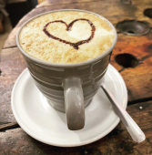  - Entre Puertas Café