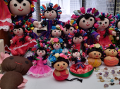  - Muñecas típicas Lucy