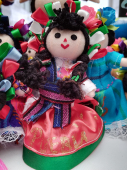  - Muñecas típicas Lucy