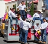 Desfile de Las Flores en la Feria de Huamantla