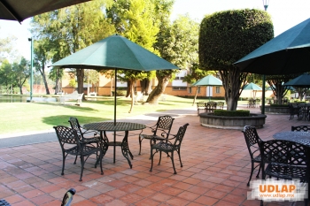 La terraza del centro estudiantil - UDLAP - Universidad de las Américas Puebla - Puebla