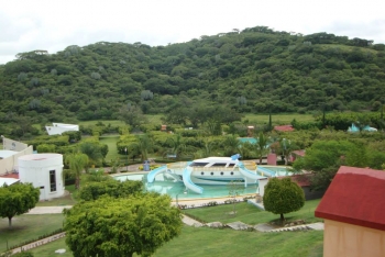 Vista desde el área de cabañas - Parque Acuático San Carlos - Puebla