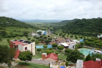 Excelente vista desde la zona de cabañas - Parque Acuático San Carlos - Puebla