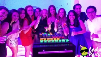 Carrito de shots para tus eventos!!! - Leds Party - Pistas iluminadas y servicios para eventos - Pue...
