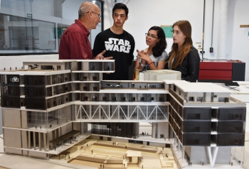 Jóvenes de bachillerato y preparatoria de diferentes estados de la República Mexicana, se reunieron ...
