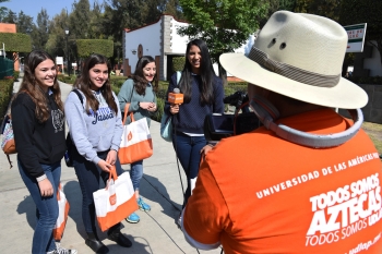 Jóvenes de bachillerato y preparatoria de diferentes estados de la República Mexicana, se reunieron ...