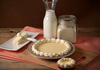 Pay de Queso - ¡El postre perfecto para las tardes de café! Comparte este delicioso pay relleno de s...