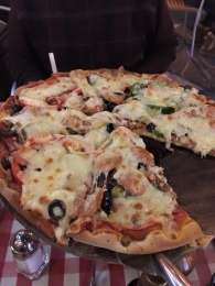 Pizza auténticamente Italiana - Restaurante Pizzería Vittorio's - Puebla
