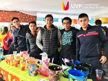 KERMES DE LA UVP  - UVP - Universidad del Valle de Puebla - Puebla
