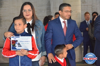 Familia Pérez Gilbon, ganadores del 3° en la categoría 
