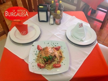 Celebra en grande en el mejor lugar de mariscos - La Antigua Burgalesa - Puebla