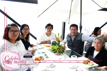 Gracias por confiar en La Cúpula - Celebro del 10 de Mayo - Restaurante La Cúpula - Puebla