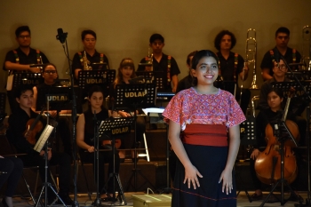 Zentzontle, equipo representativo cultural de la Universidad de las Américas Puebla, presentó 