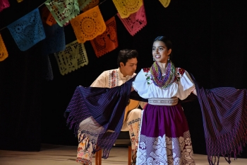 Zentzontle, equipo representativo cultural de la Universidad de las Américas Puebla, presentó 