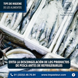 Cuando compres productos de pesca congelados, evita su descongelación antes de refrigerarlos. Así ev...