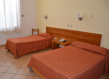 Recamara de una habitación doble en el Hotel Atlixco. - Centro Vacacional Metepec - Puebla