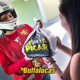 En Restaurante Buffalucas - Alitas y Hamburguesas te llevamos tu comida a tu hogar 
 - Restaurante ...