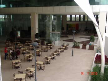 Zona de Fast Food - Atrium - Complejo Comercial - Puebla